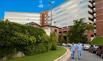 El Hospital Universitario Austral (Certificado por Joint comission) utiliza con exito el software hospitalario Alephoo